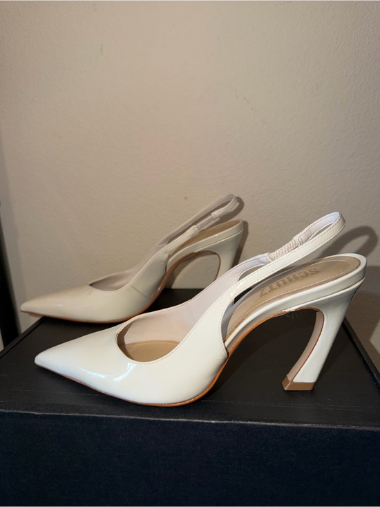 SCHUTZ Shoes - SCHUTZ Ivory Patent Slingback Pointed Toe Heels